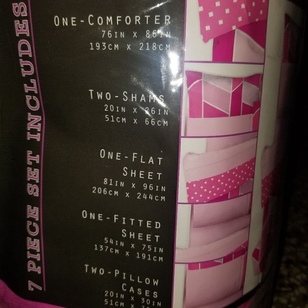 Used 6 piece set (without comforter) - Picture 4 of 6